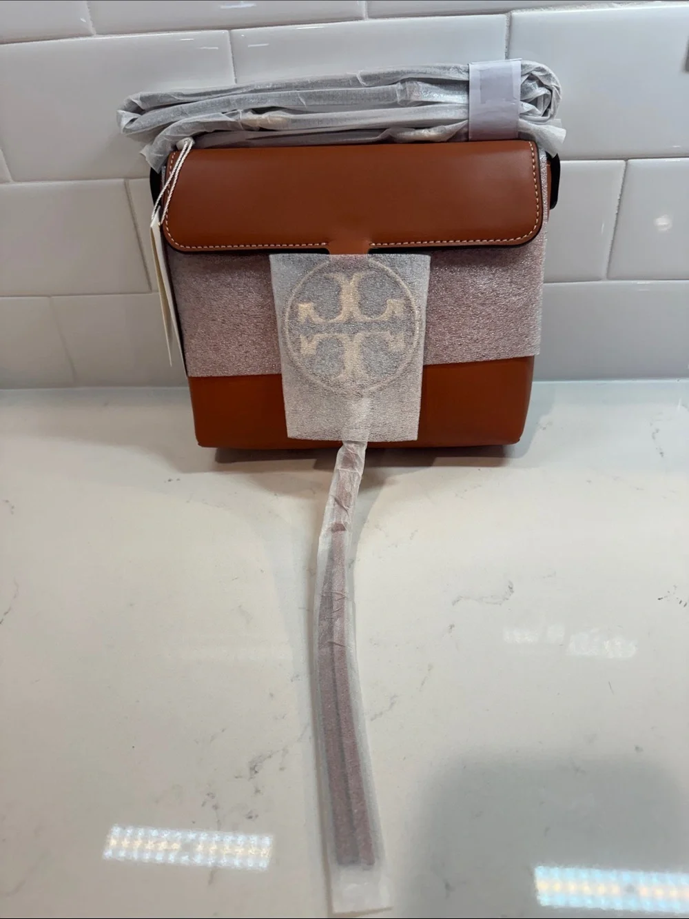 Tory Burch Leather Convertible Crossbody in aged camello - Picture 1 of 7